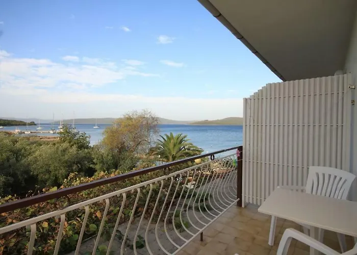 By The Sea Muline, - 3538 Pensjonat Ugljan